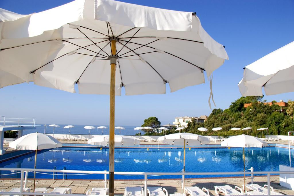 Punta San Martino Hotel Arenzano Bagian luar foto